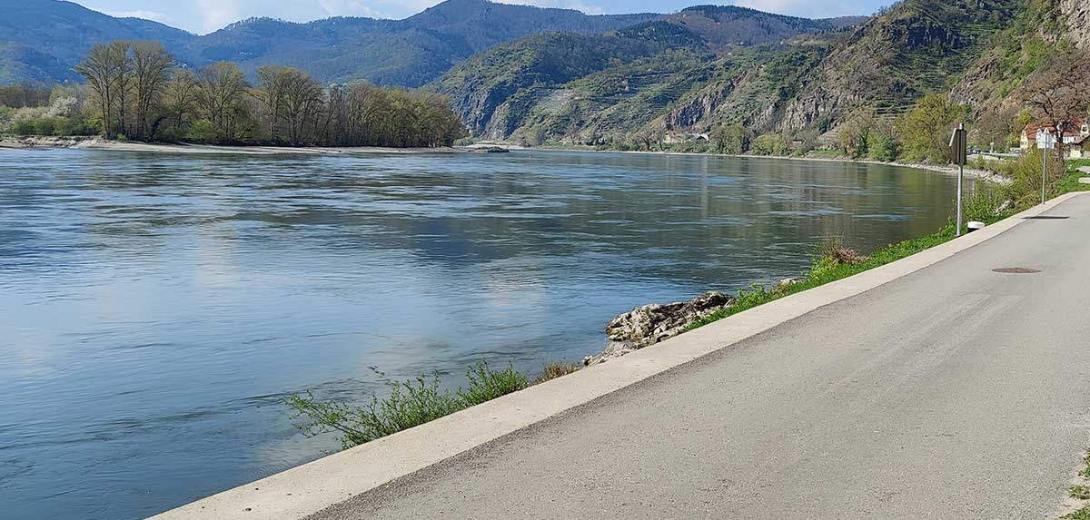 Donauabwärts: Auf dem Rad in 33 Tagen vom Schwarzwald zum Schwarzen Meer