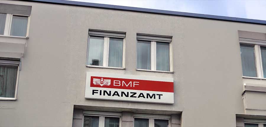 Kritik an geplanten Personalkürzungen in der Finanzverwaltung